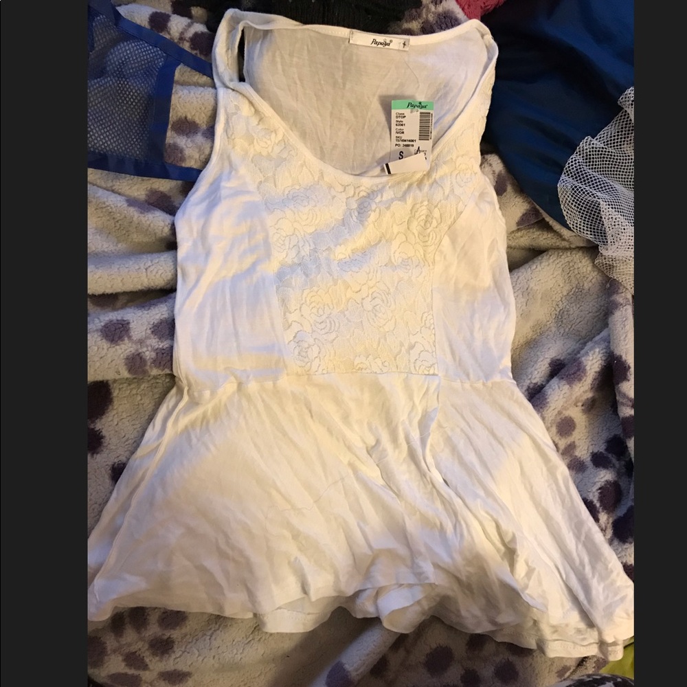 White lace papaya tank top new with tags